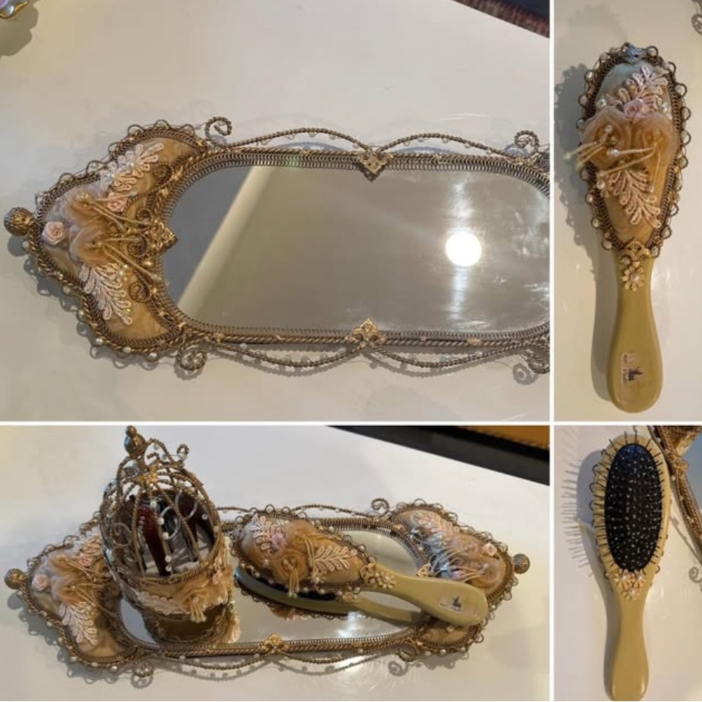 Elegant Gold and Cream Vanity SET HAIR $ NAILS